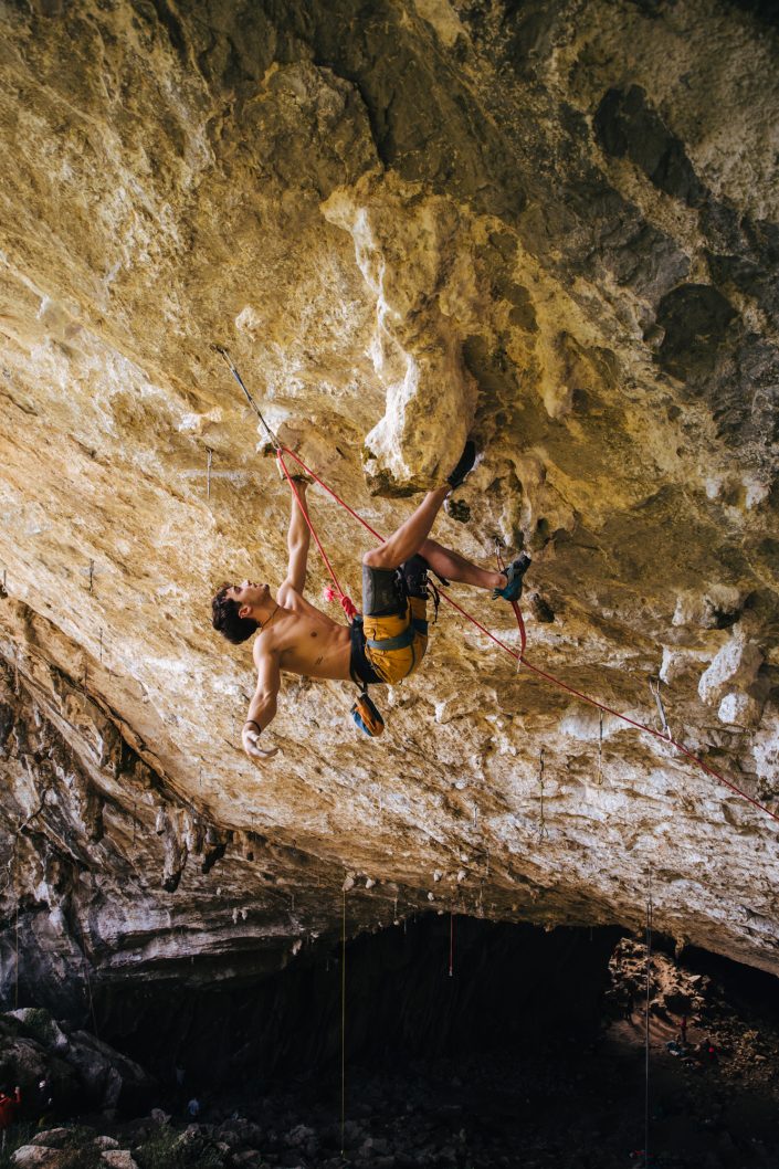 escalador Baltzola Black Kongi